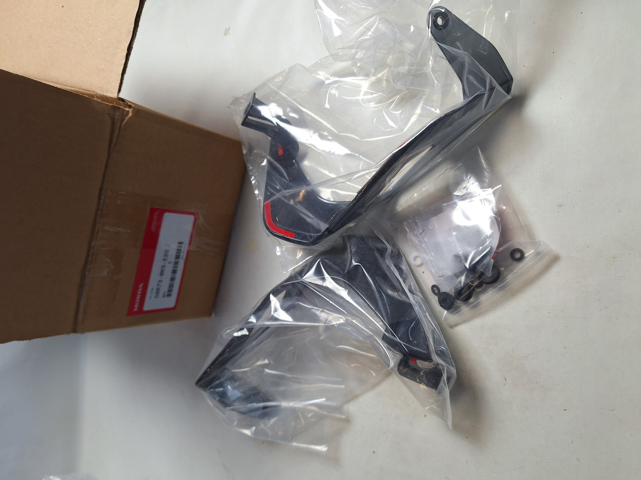 Bild von KIT,VISOR  08R73-MKS-E20  CRF1100L